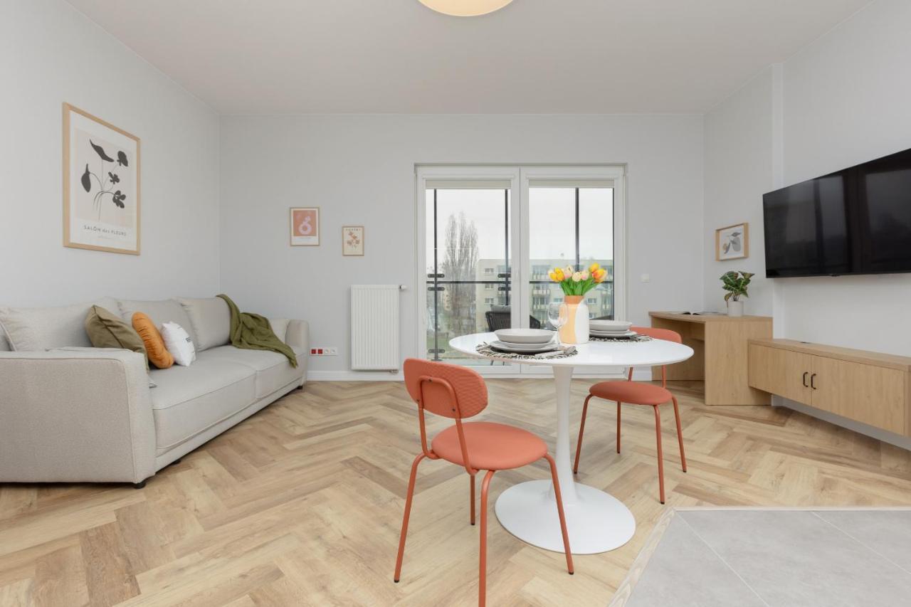 Business Kasprzaka With Parking By Renters * Warsaw
